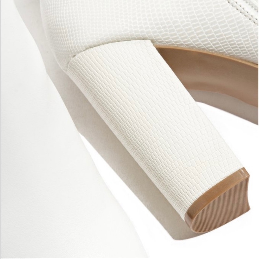 Koko White Croc ankle bootie - Picture 4 of 6